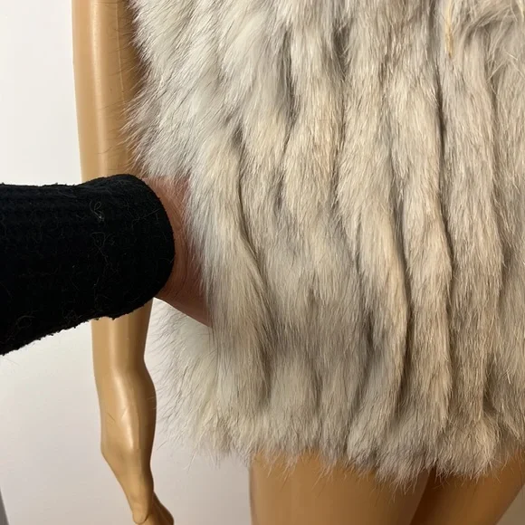 Vintage Gray Real Fox Fur Vest - Picture 3 of 10